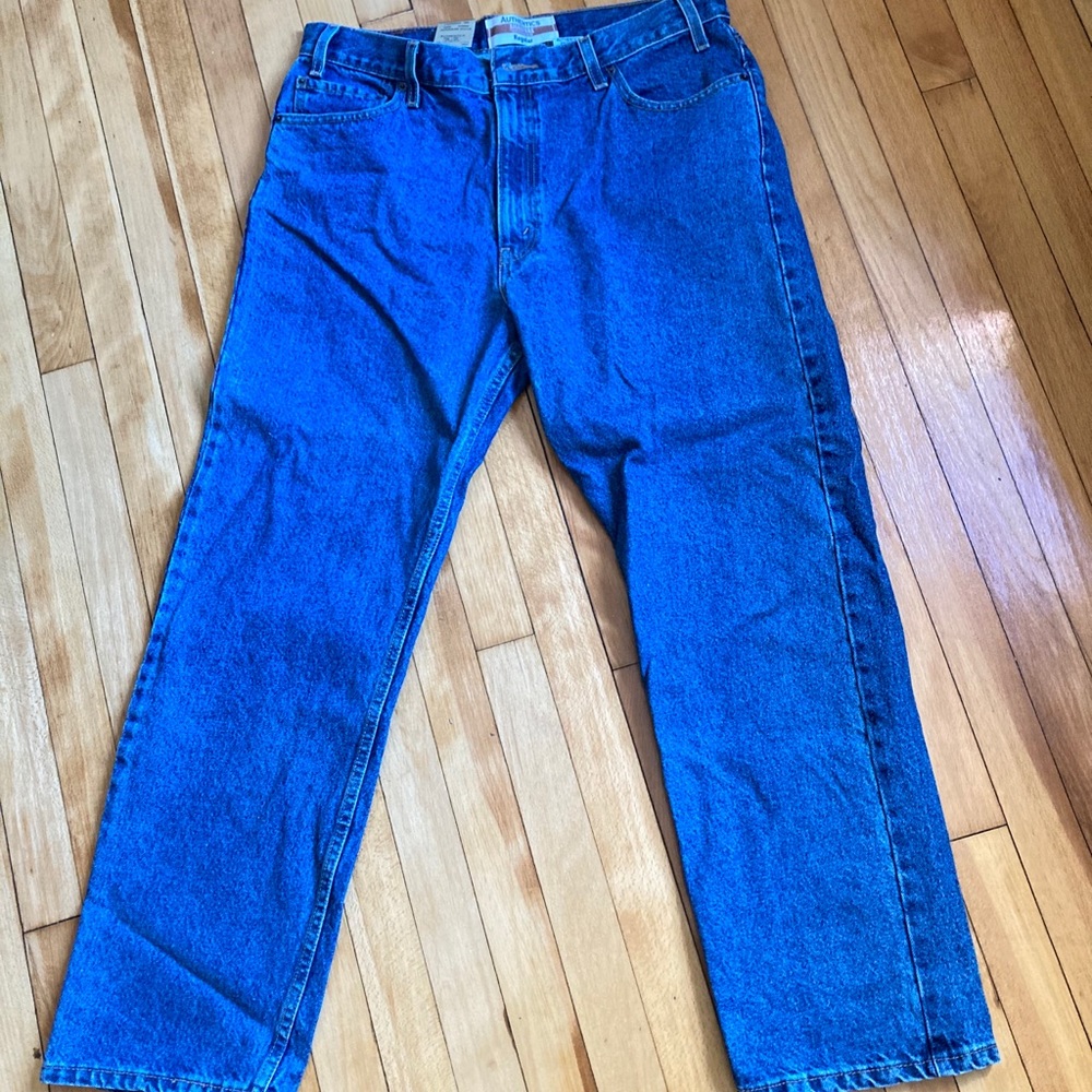 Levi’s Authentics 36/30 reg jeans NEW